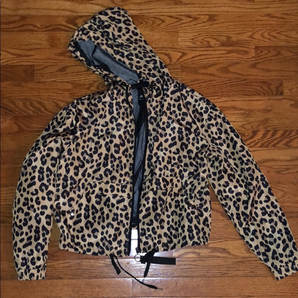 Great condition Cheetah print windbreaker